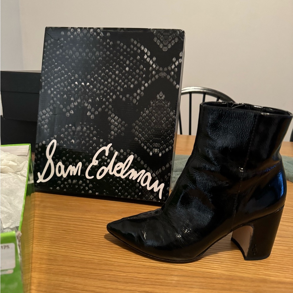 Sam Edelman Size 7 black Ankle Boots